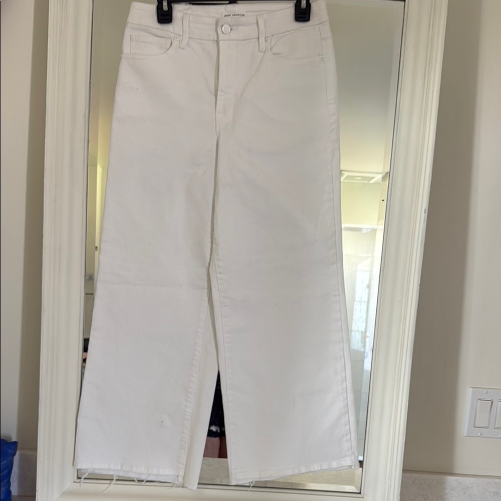 Good American White Flare Jeans - Picture 8 of 8